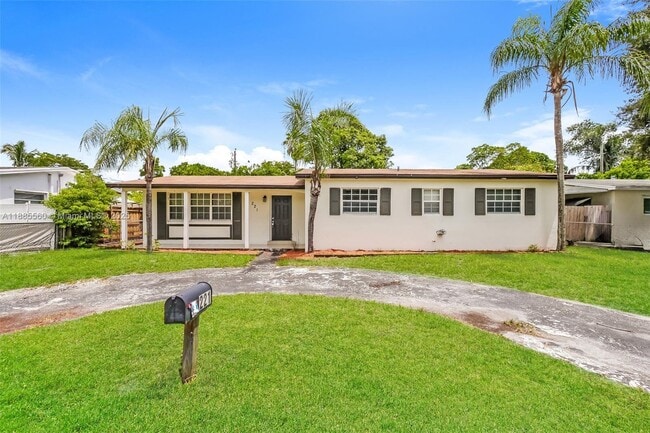 Building Photo - 221 N 65th Way Rental