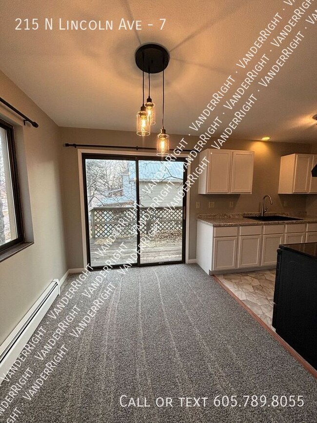 Photo - 215 N Lincoln St Unit 7