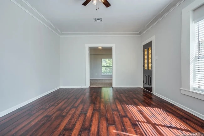 Photo - 2739 SE Loop 410