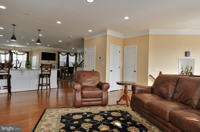 Photo - 5306 Sandyford St