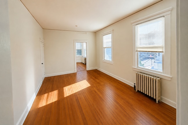 Photo - 3 S Eckar St Unit Apt 3E