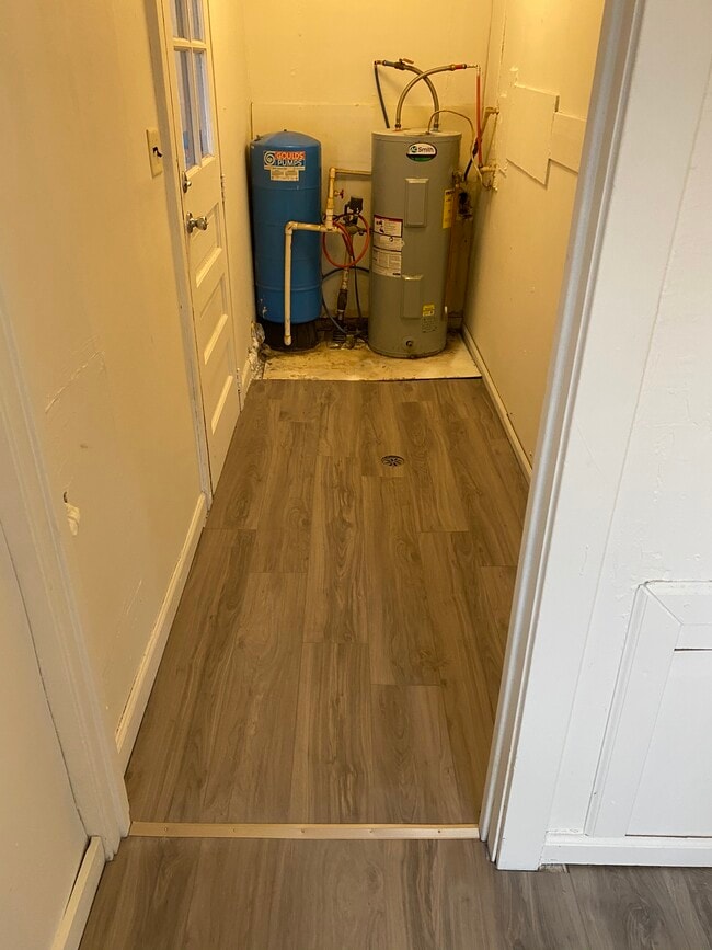 Photo - 605 W Mishawaka Rd