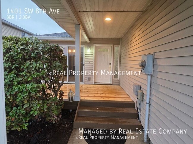 Photo - 1401 SW 8th Ave