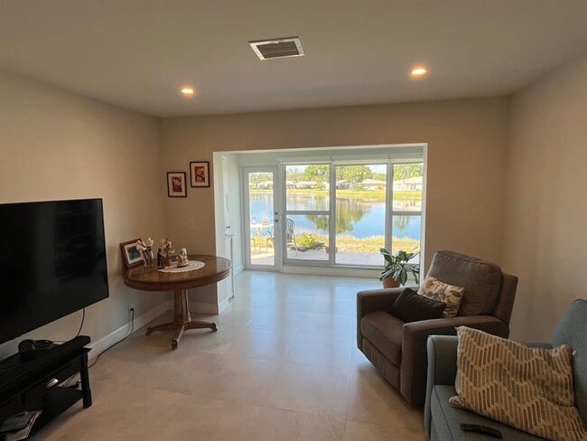 Photo - 8777 Warwick Dr