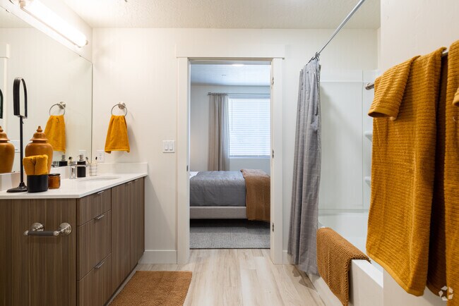 2BR, 2BA - 1,072SF