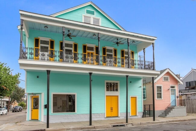 Photo - Newly Renovated Units in Historic Building Unit 3233 Loyola Ave - #05