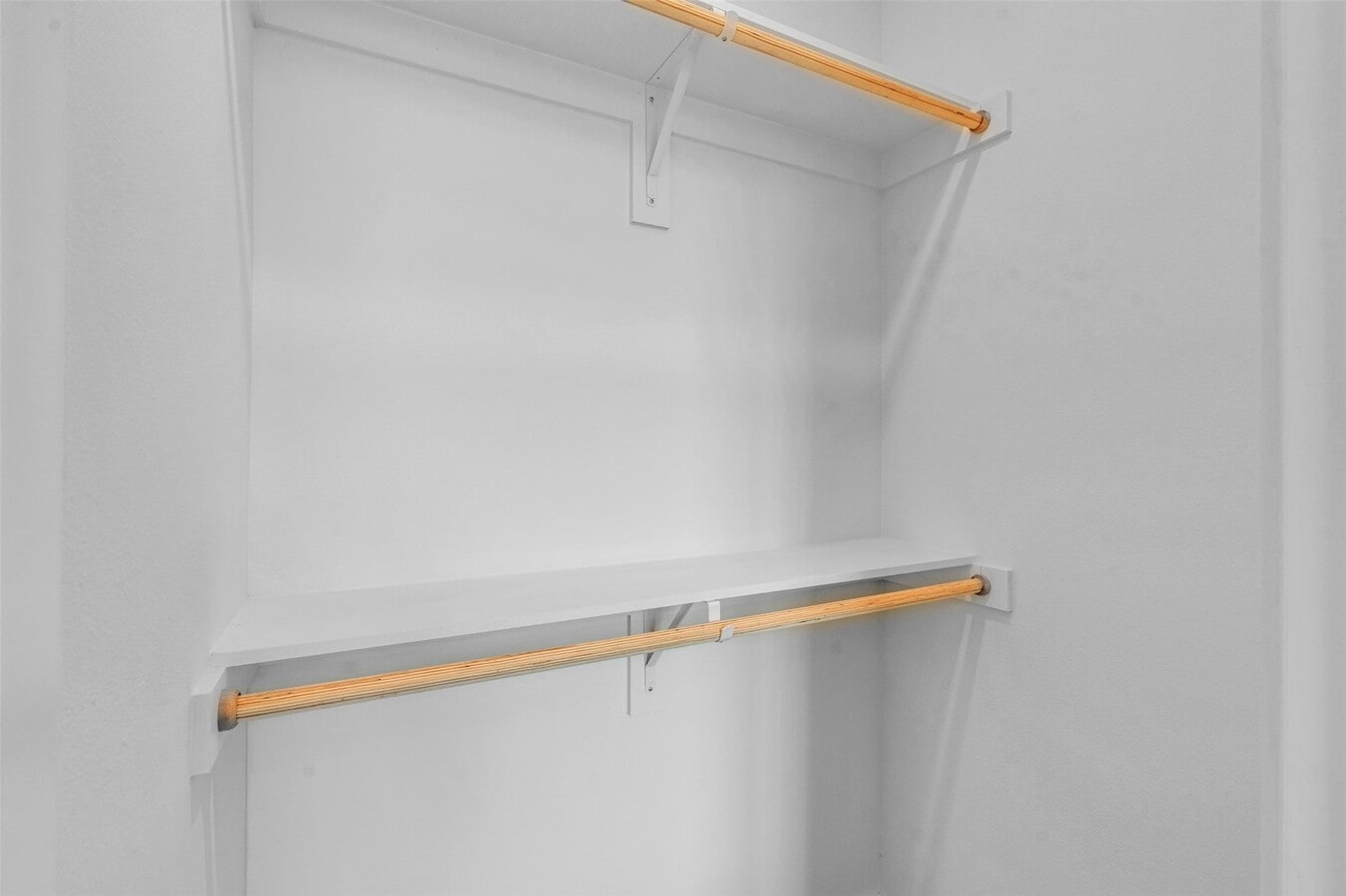 Photo - 1633 Bernard St