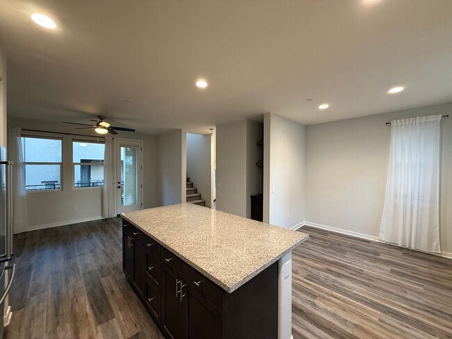 Photo - Great 2B/2.5BA Townhome in Oceanside!