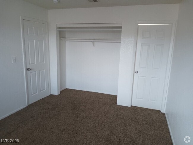 Building Photo - 6201 Bellota Dr Rental