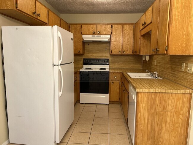 Photo - 2207 Cascade Dr Unidad 2207 Cascade Dr B