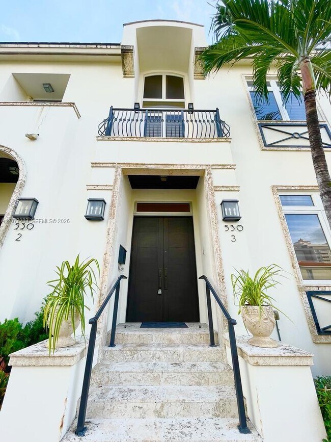 530 Valencia Ave