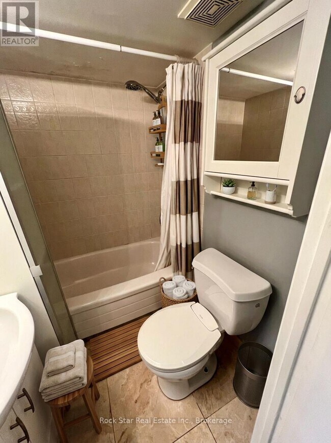 Photo - 77 Elmer Ave