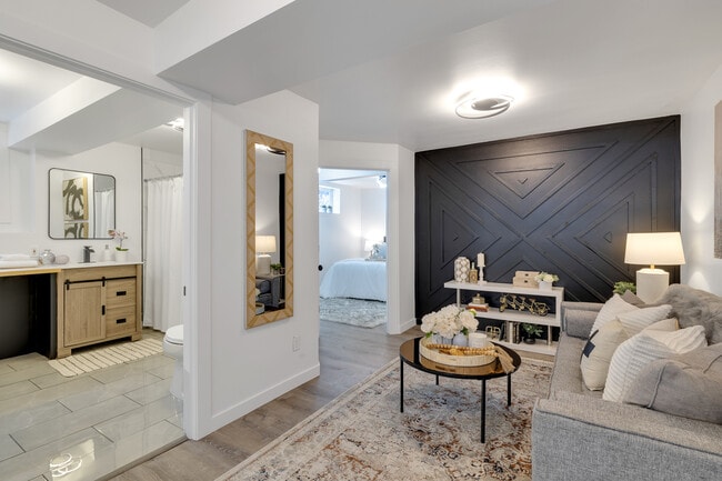 Photo - 614 4th St Unidad A