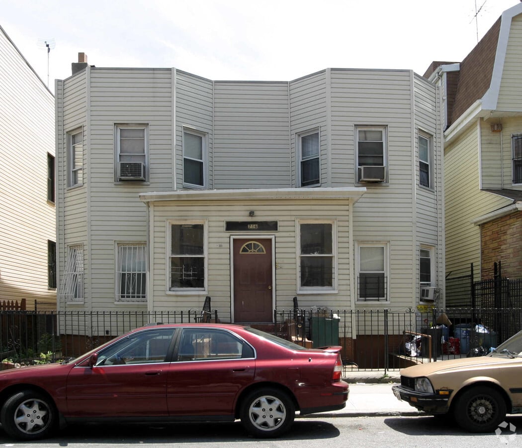 Photo - 716 Avenue C Apartments