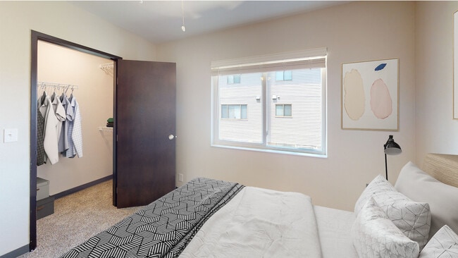 2 Bedroom Townhome - Remodeled