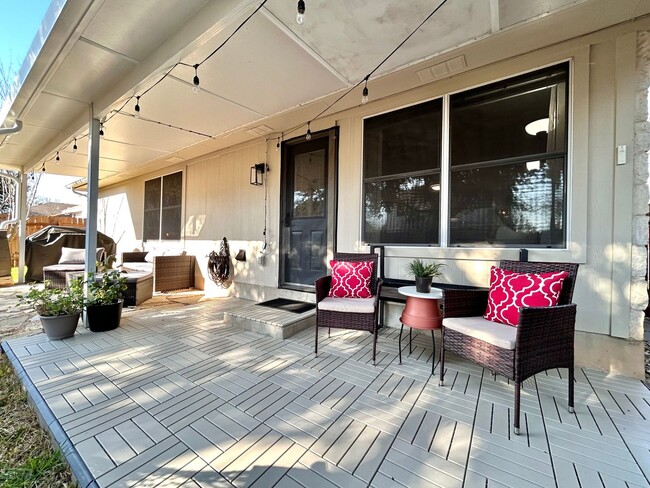 Photo - Cozy 3 Bed / 2 Bath Single-Story Home with Garage & Fenced Yard