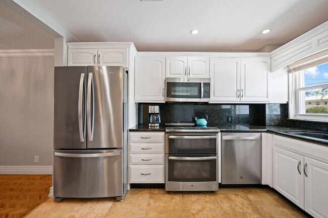 Photo - 2829 NE 33rd Ct Unidad 101