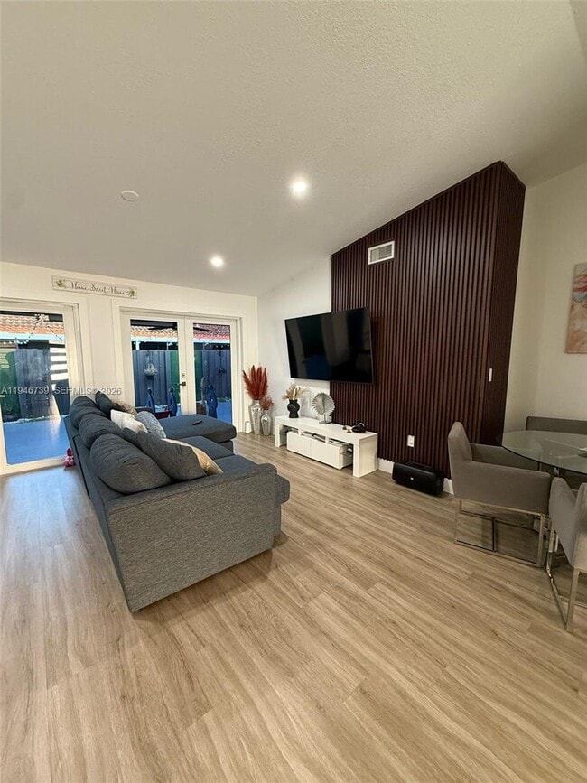 Photo - 1040 NW 127th Pl