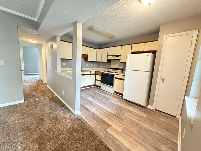 Photo - 813 Willow Pointe