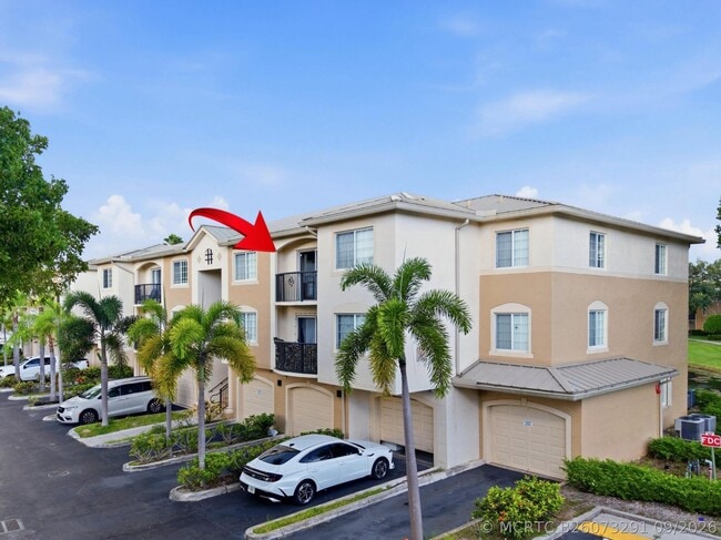 Building Photo - 900 Crestwood Ct S Unit 920
