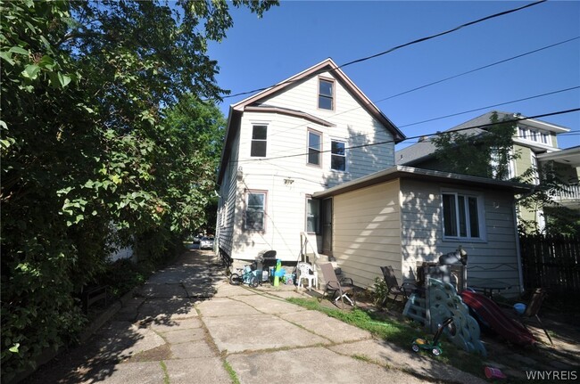 Photo - 9 Wellington Rd