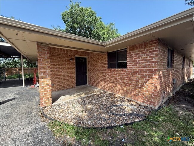 Photo - 705 Woodcrest Cir