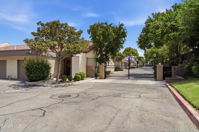 Photo - 43334 32nd St W Unidad 34