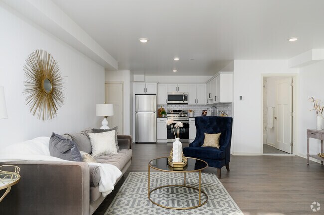 2BR, 2BA - 987SF Living Space - The Wright