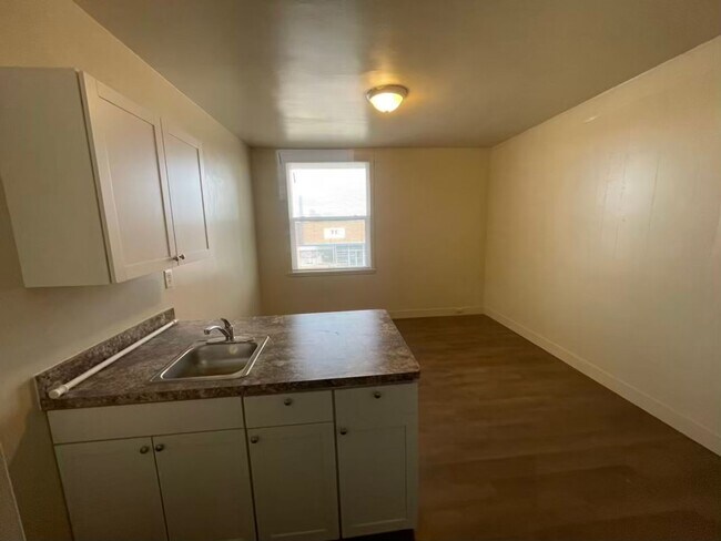 Photo - 44 S 200 E Unit 1