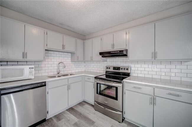 Photo - 4084 Hidden Hollow Dr Unidad B