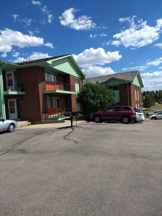 Sherman Hill Apts