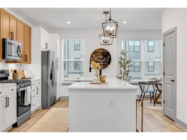 Photo - 8847 Meridian Wy