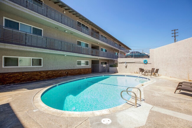 Photo - Garfield Apartments