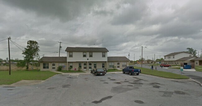 Photo - 1100 E Santa Rosa Ave