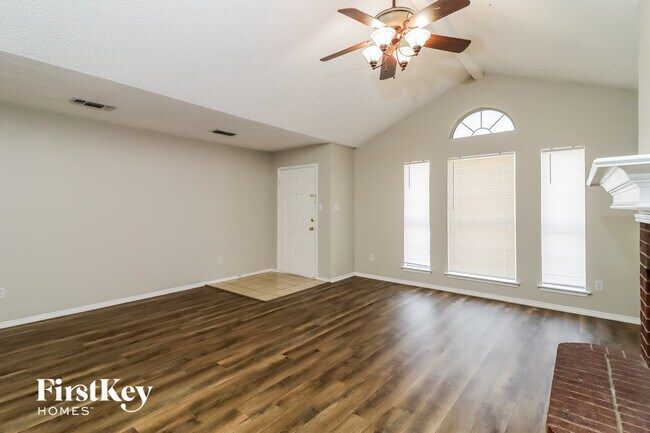 Photo - 7213 Ashbourne Way