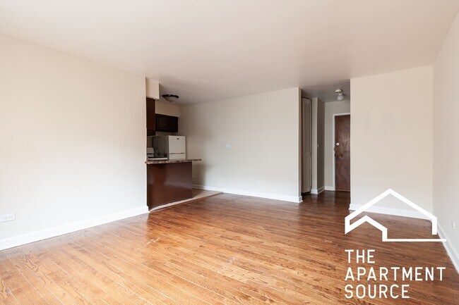 Photo - 6011 N Winthrop Ave Unidad 407