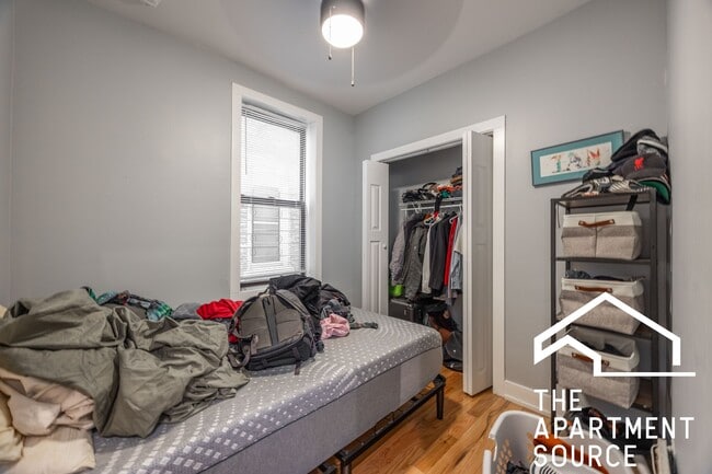 Photo - 1624 W Beach Ave Unit B