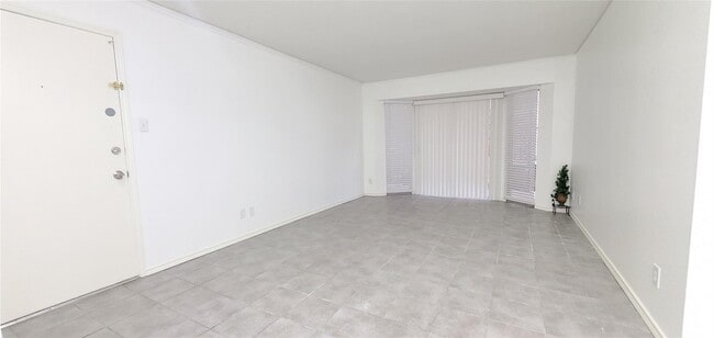 Photo - 800 Post Oak Blvd Unit 10