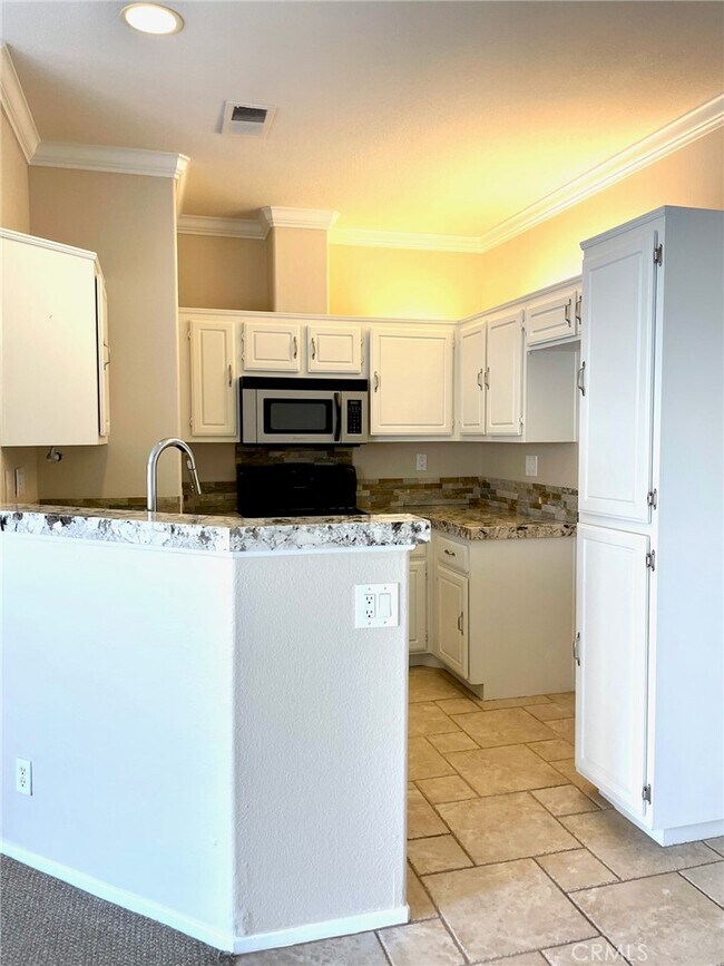 Photo - 1008 Gibraltar Ave