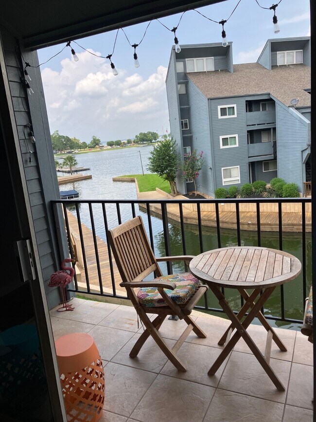 Photo - 12500 Melville Dr Unidad 233D