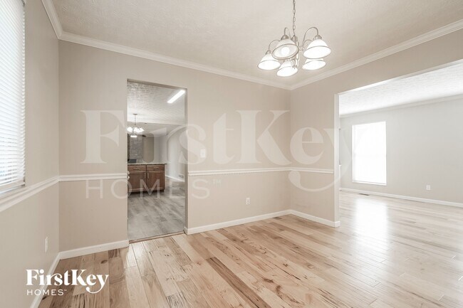 833 Lindenhaven Rd