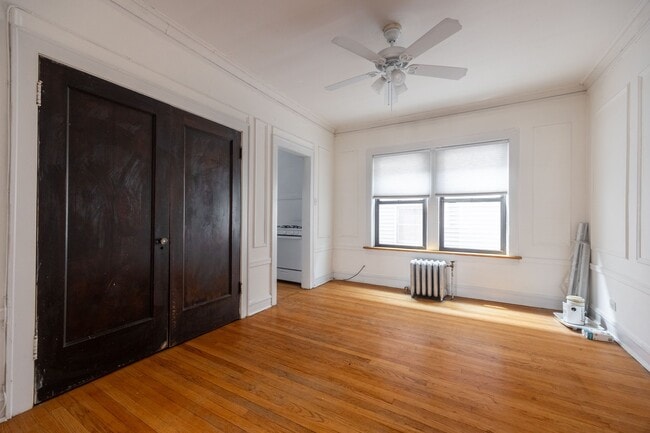 Building Photo - 4521 N Paulina St