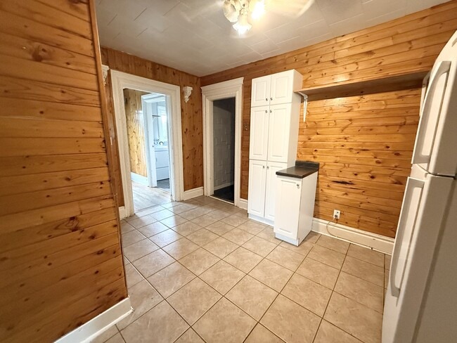 Photo - 67 Taylor Ave Unit UPPER