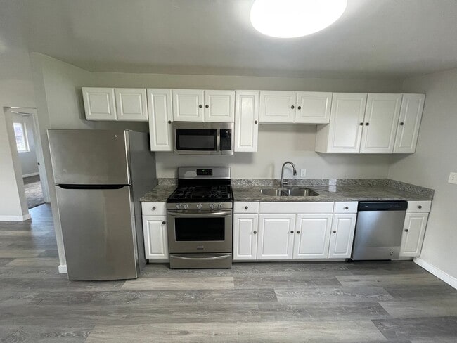 Building Photo - Great 3 Bed/1 Bath in Ogden