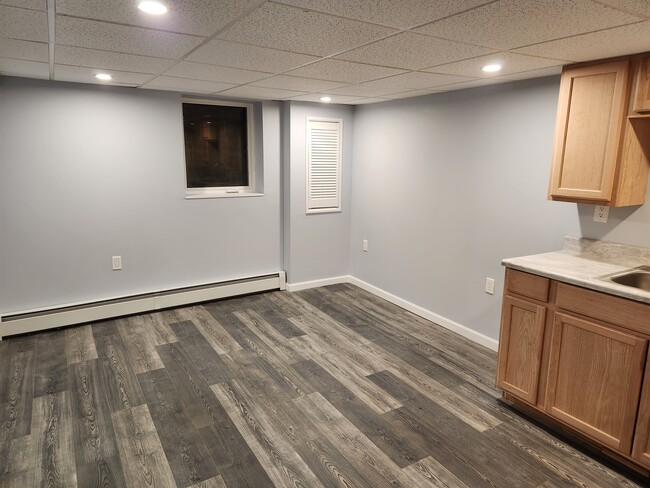 Photo - 144 Oriole Rd