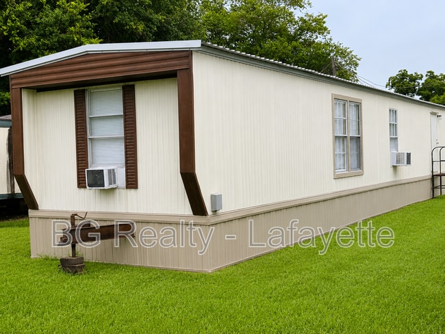 Photo - 1012 Delcambre Rd