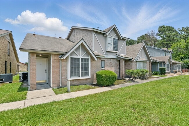 Building Photo - 2079 Country Village Blvd Unit C Rental
