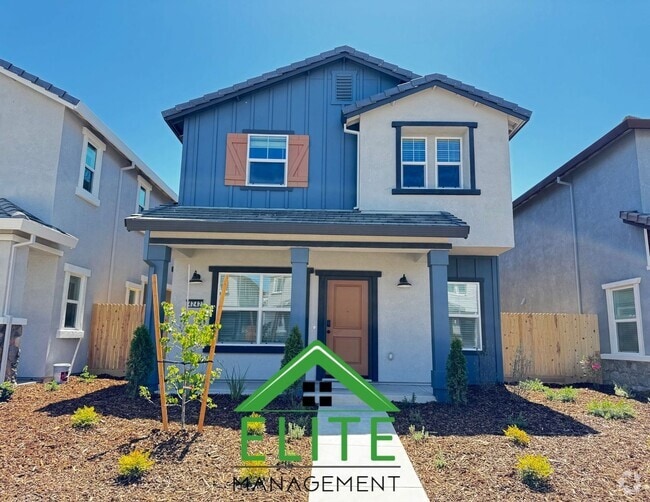 Building Photo - **Brand New 4 Bed / 3 Bath Home in Prime R...