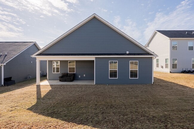 Photo - Modern Home with Open Floor Plan in Blacksburg