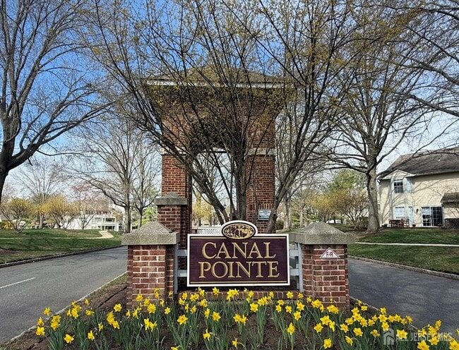 Photo - 103 Claridge Ct Unidad 5